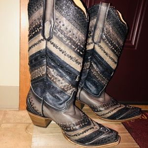 Corral boots